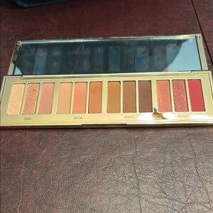 Charlotte Tilbury Gold and Cream Eyeshadow Palette